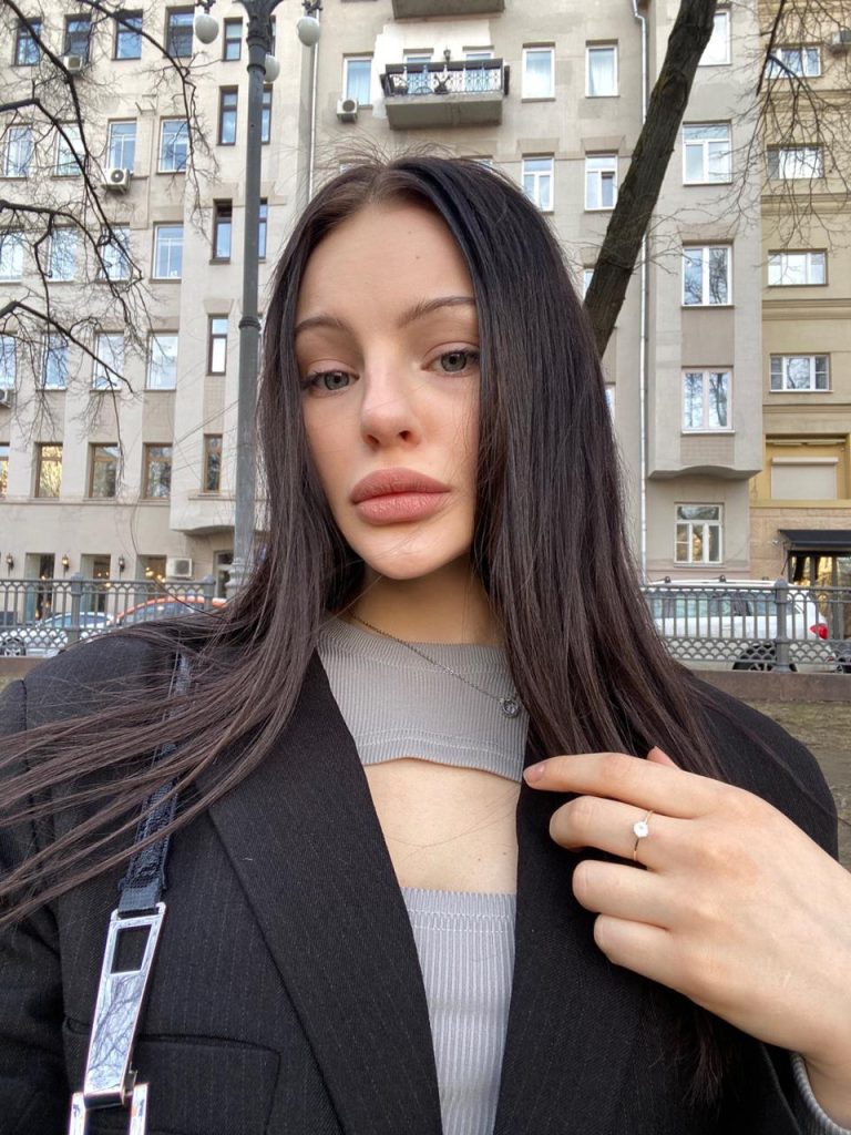 Лучшие эскорт услуги от Мишель работает в Питере