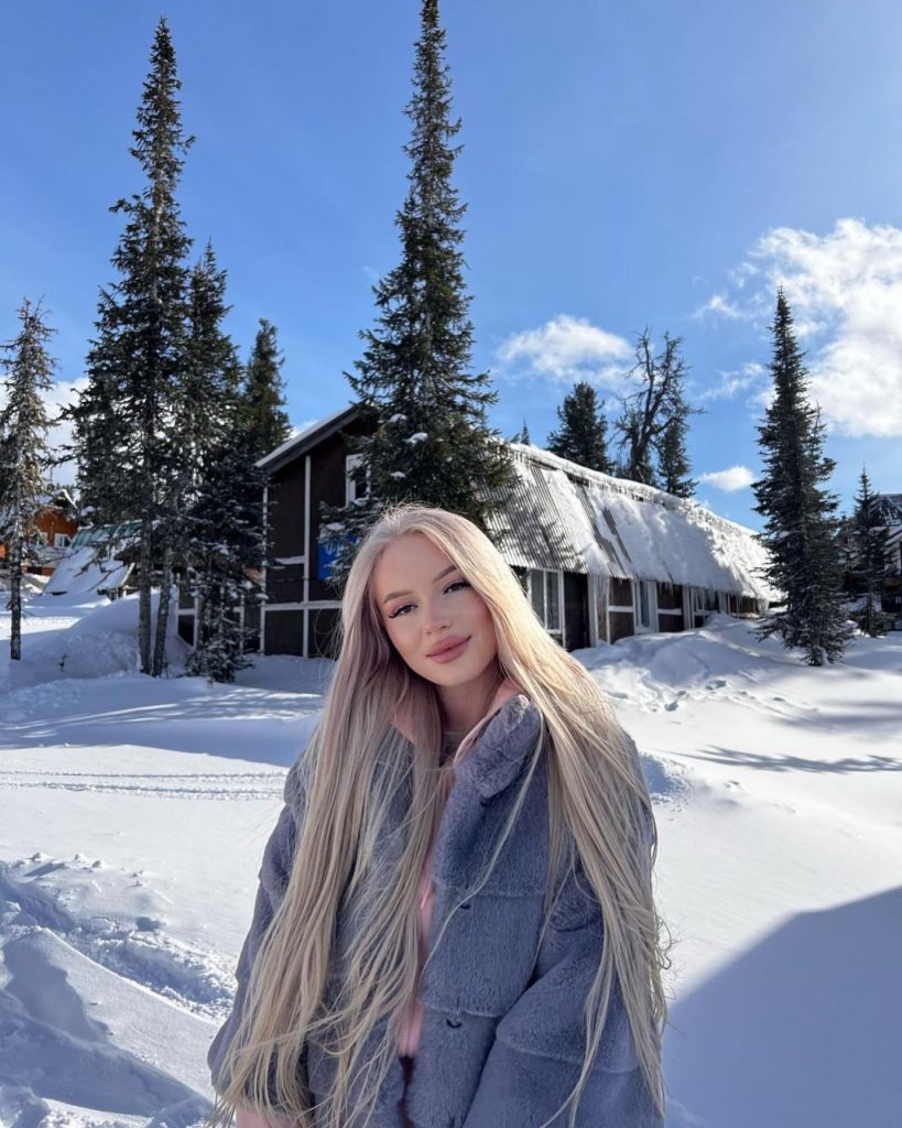 Ночной эскорт от Лина в Питере